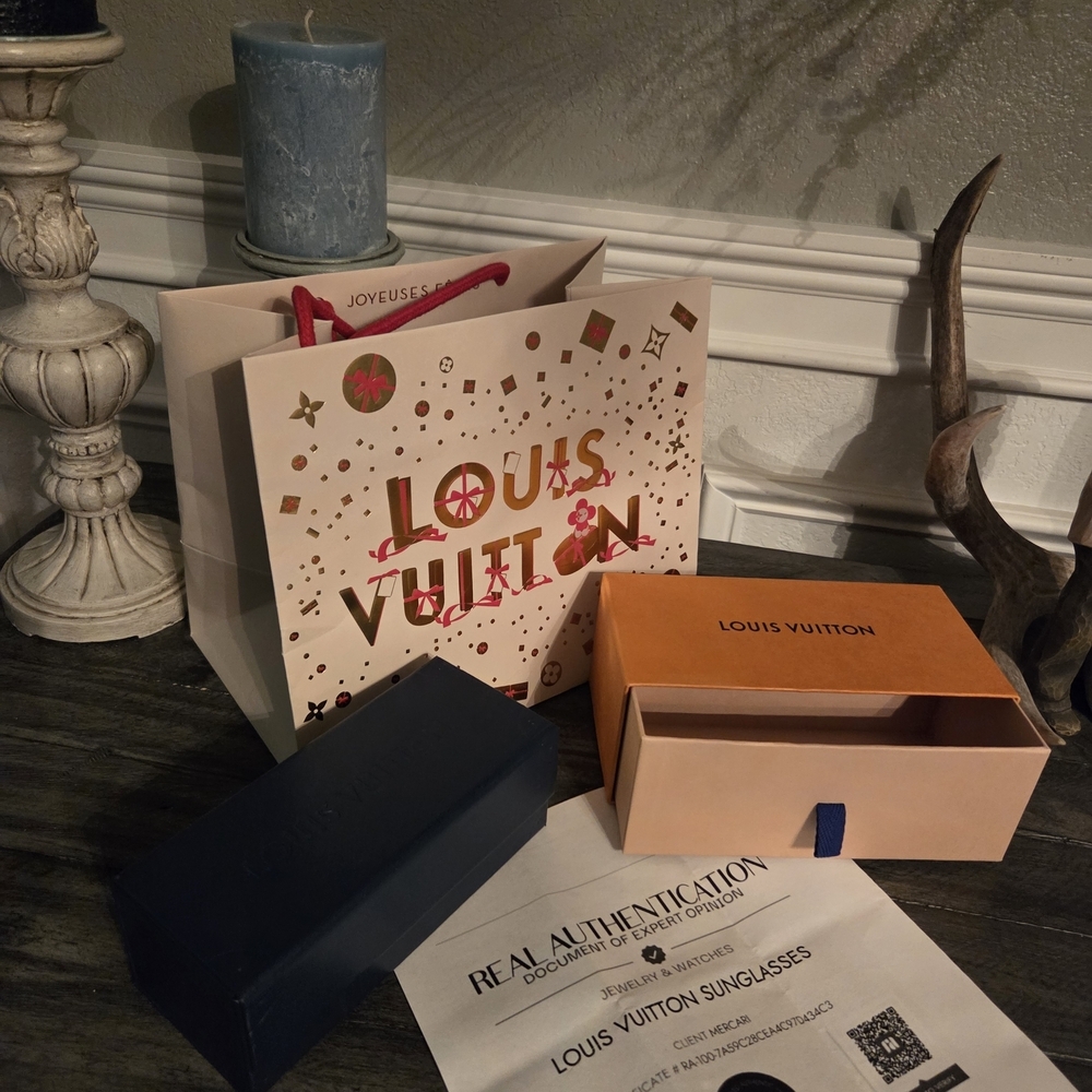 Louis Vuitton Sunglasses with Case. Full Inclusion W/COA - Picture 2 of 13